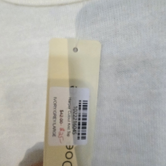 NWT Doe & Rae open shoulder light sweater - Picture 3 of 4